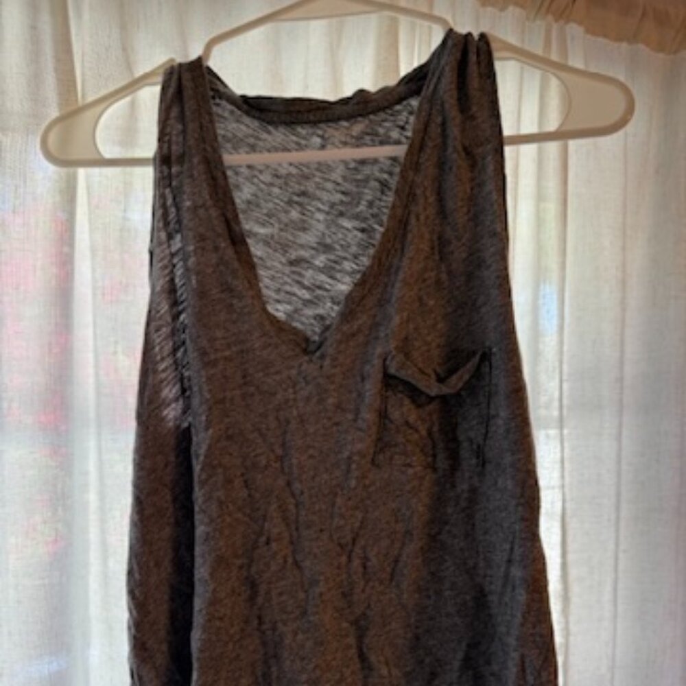 Madewell Charcoal Gray Slub V-Neck Tank Top – Size S